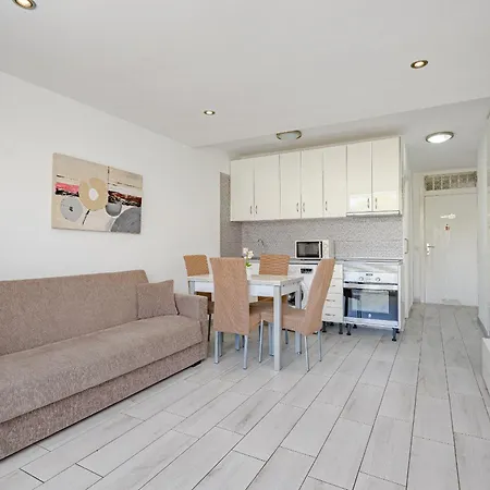 Apartamento Un En Playa De Américas *