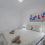 Апартаменти Un En Playa De Americas