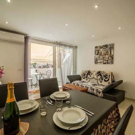 Un En Playa De Americas Апартаменты *