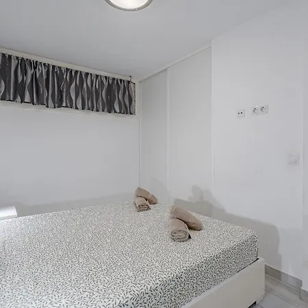 Un En Playa De Americas Costa Adeje (Tenerife)